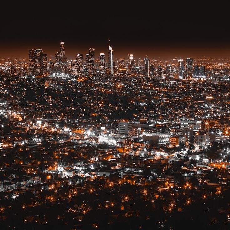 Avery Thompson - Expat family life guide in United States